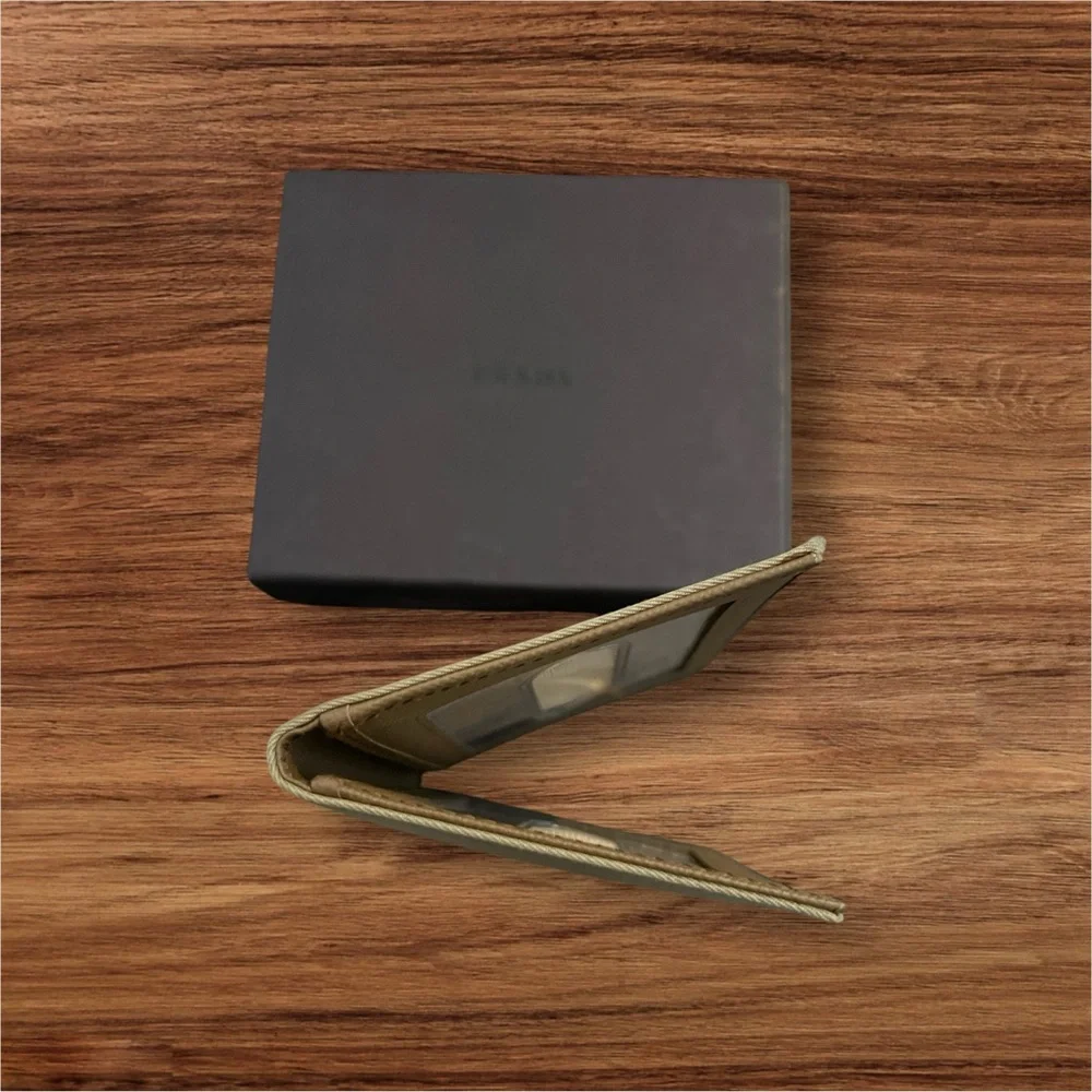 Prada Cream Women's Card Holder w/COA - Picture 5 of 6